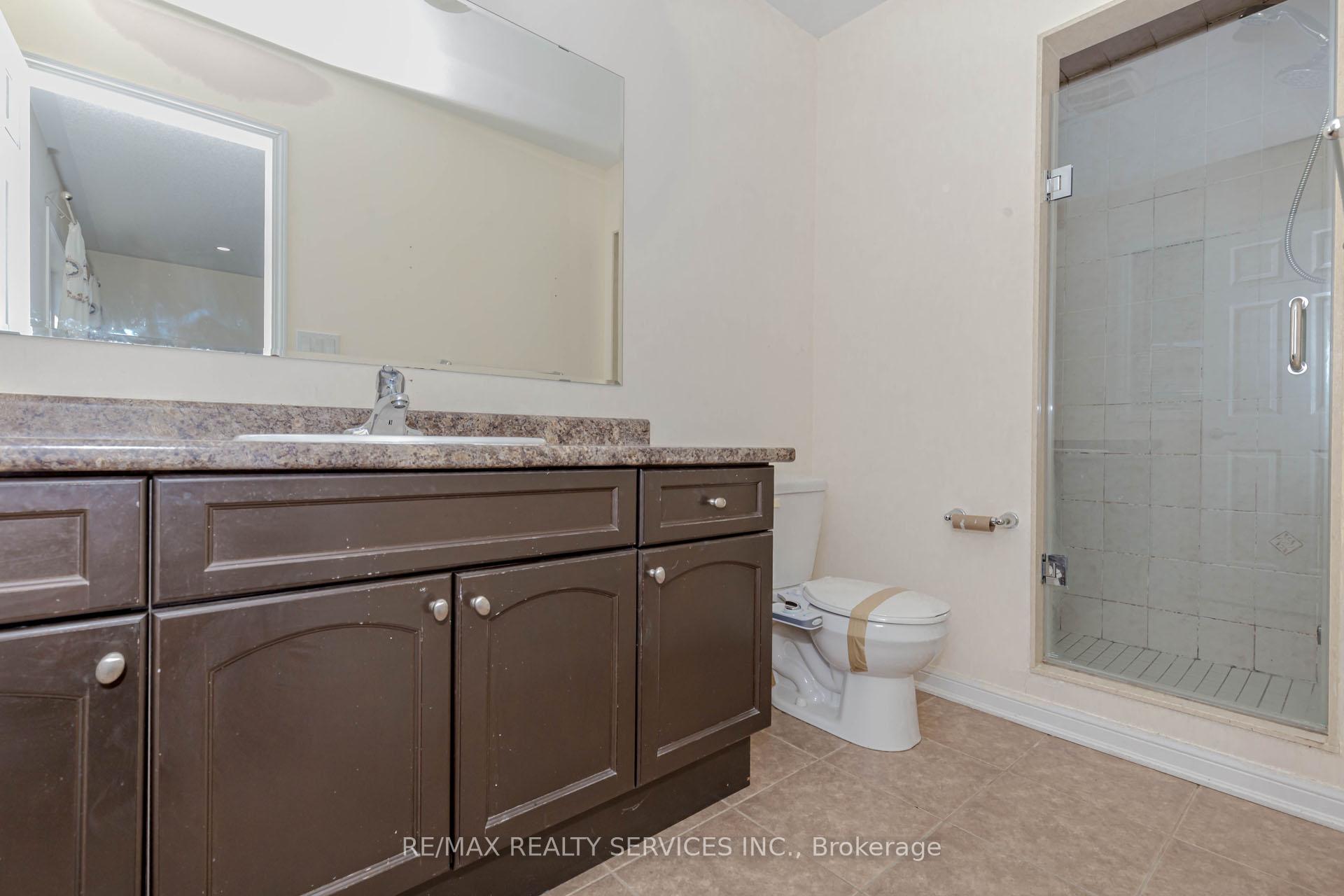 Photo 25 of 20 Henneberry Lane, Brampton, Northwest Brampton — HOMEH