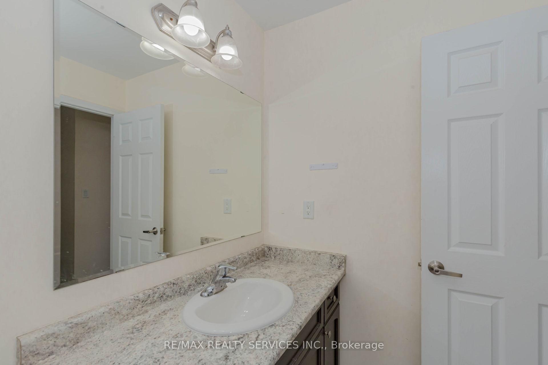 Photo 30 of 20 Henneberry Lane, Brampton, Northwest Brampton — HOMEH