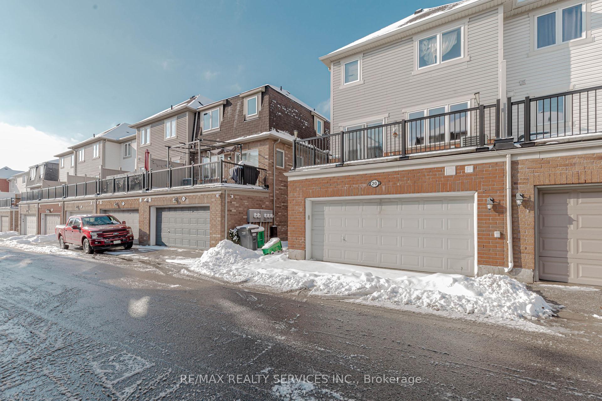 Photo 36 of 20 Henneberry Lane, Brampton, Northwest Brampton — HOMEH