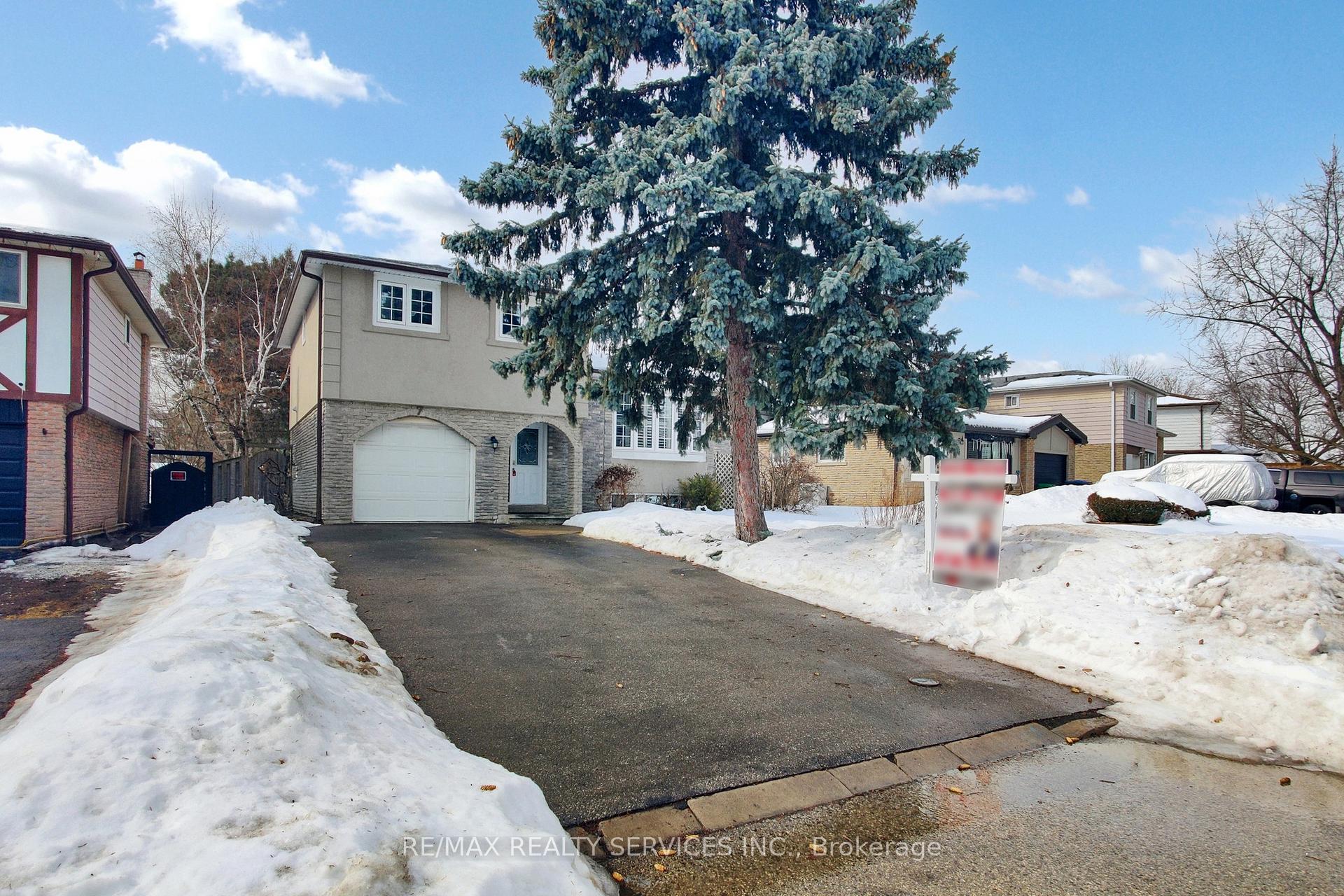 Photo 3 of 7 Geneva Crescent, Brampton, Northgate — HOMEH