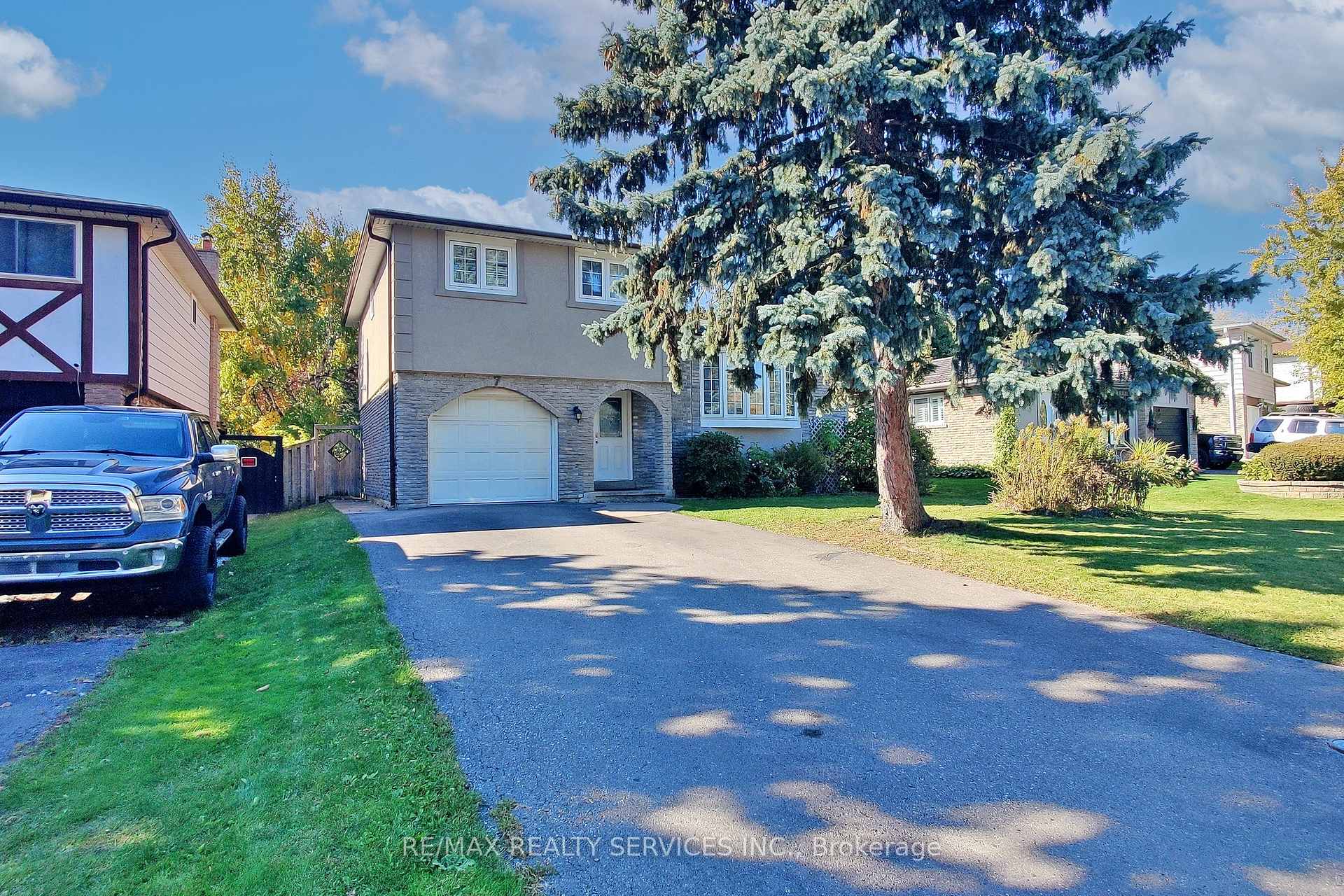 Photo 4 of 7 Geneva Crescent, Brampton, Northgate — HOMEH