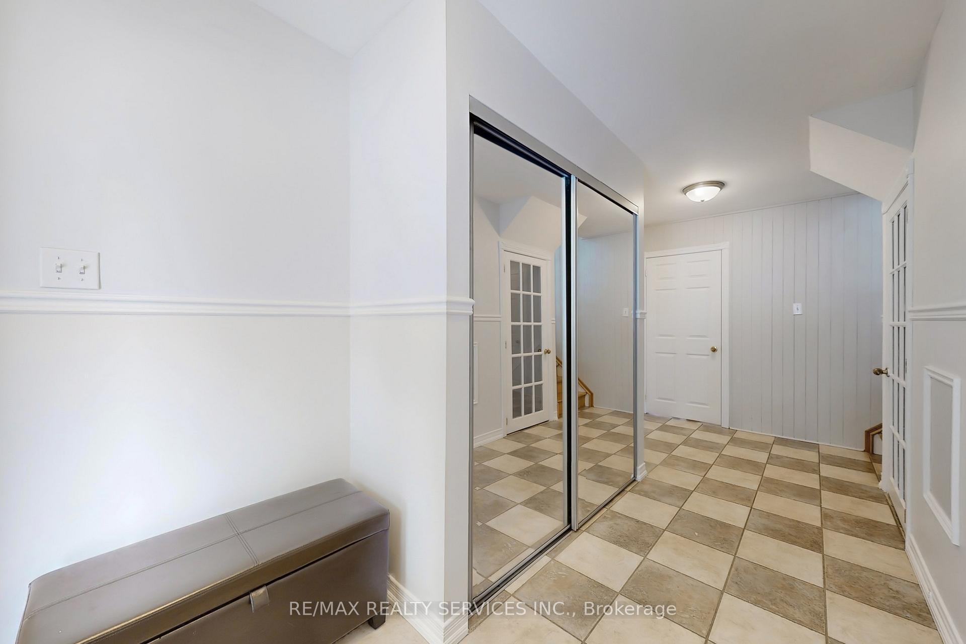 Photo 6 of 7 Geneva Crescent, Brampton, Northgate — HOMEH