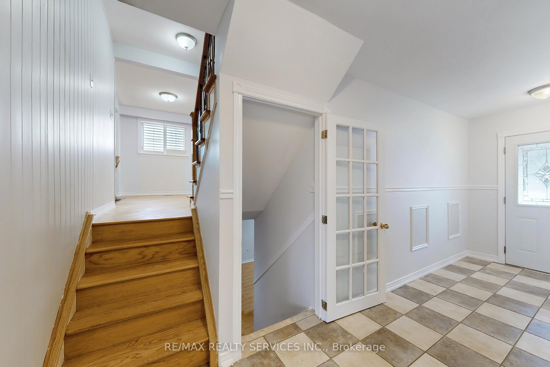 Photo 7 of 7 Geneva Crescent, Brampton, Northgate — HOMEH