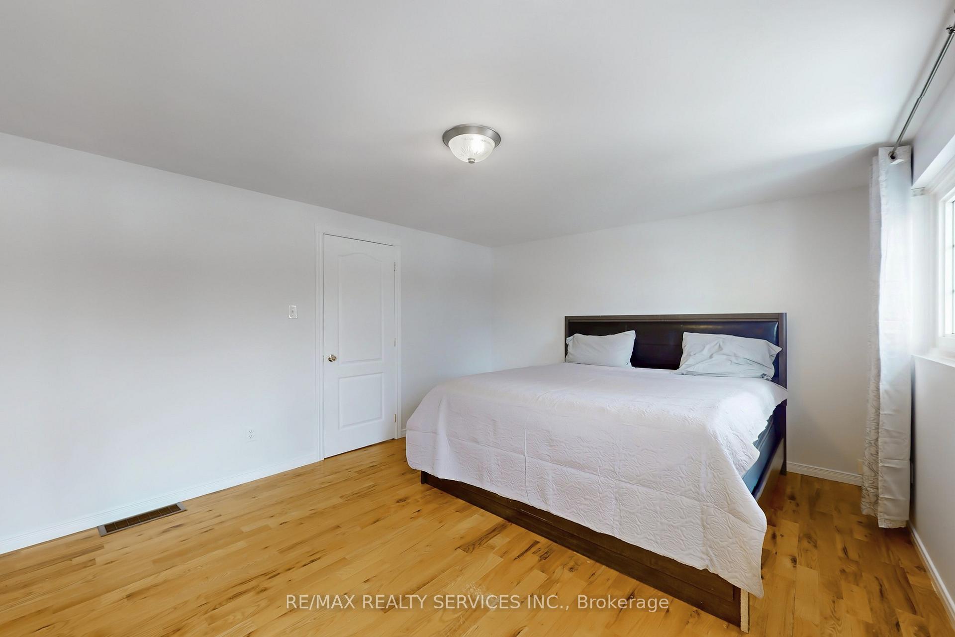 Photo 23 of 7 Geneva Crescent, Brampton, Northgate — HOMEH