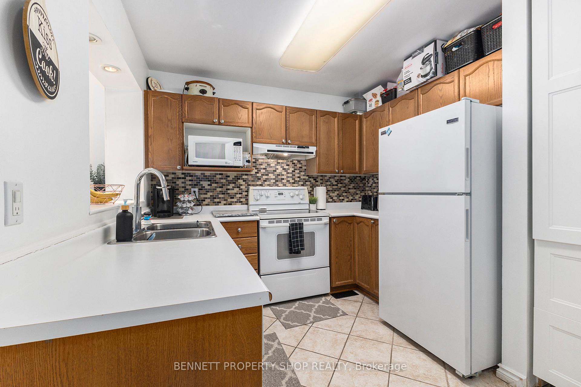 Photo 6 of 51 Randall James Drive, Ottawa, Stittsville (Central) — HOMEH