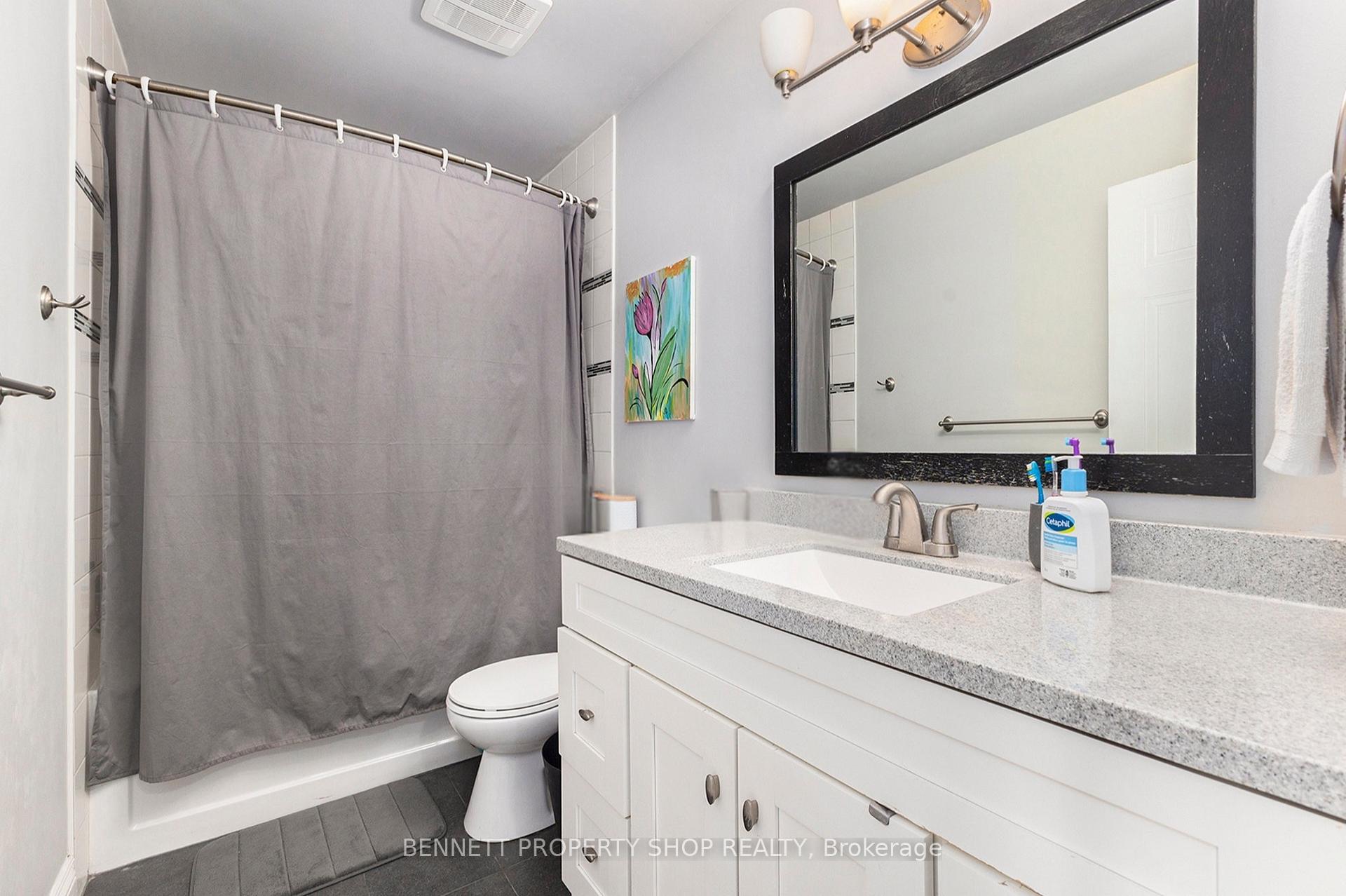 Photo 12 of 51 Randall James Drive, Ottawa, Stittsville (Central) — HOMEH