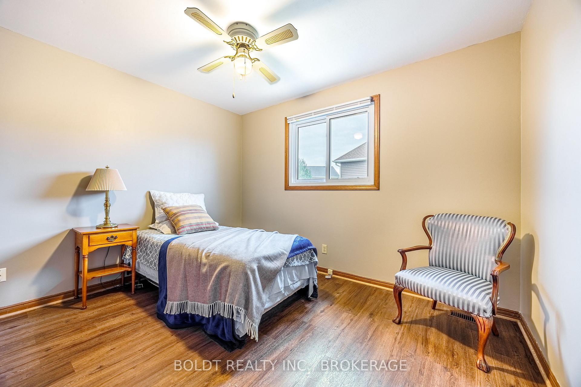 Photo 15 of 7 Elderwood Drive, St. Catharines, Grapeview — HOMEH