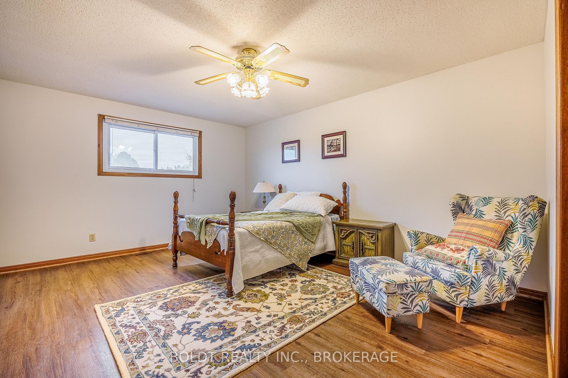 Photo 17 of 7 Elderwood Drive, St. Catharines, Grapeview — HOMEH