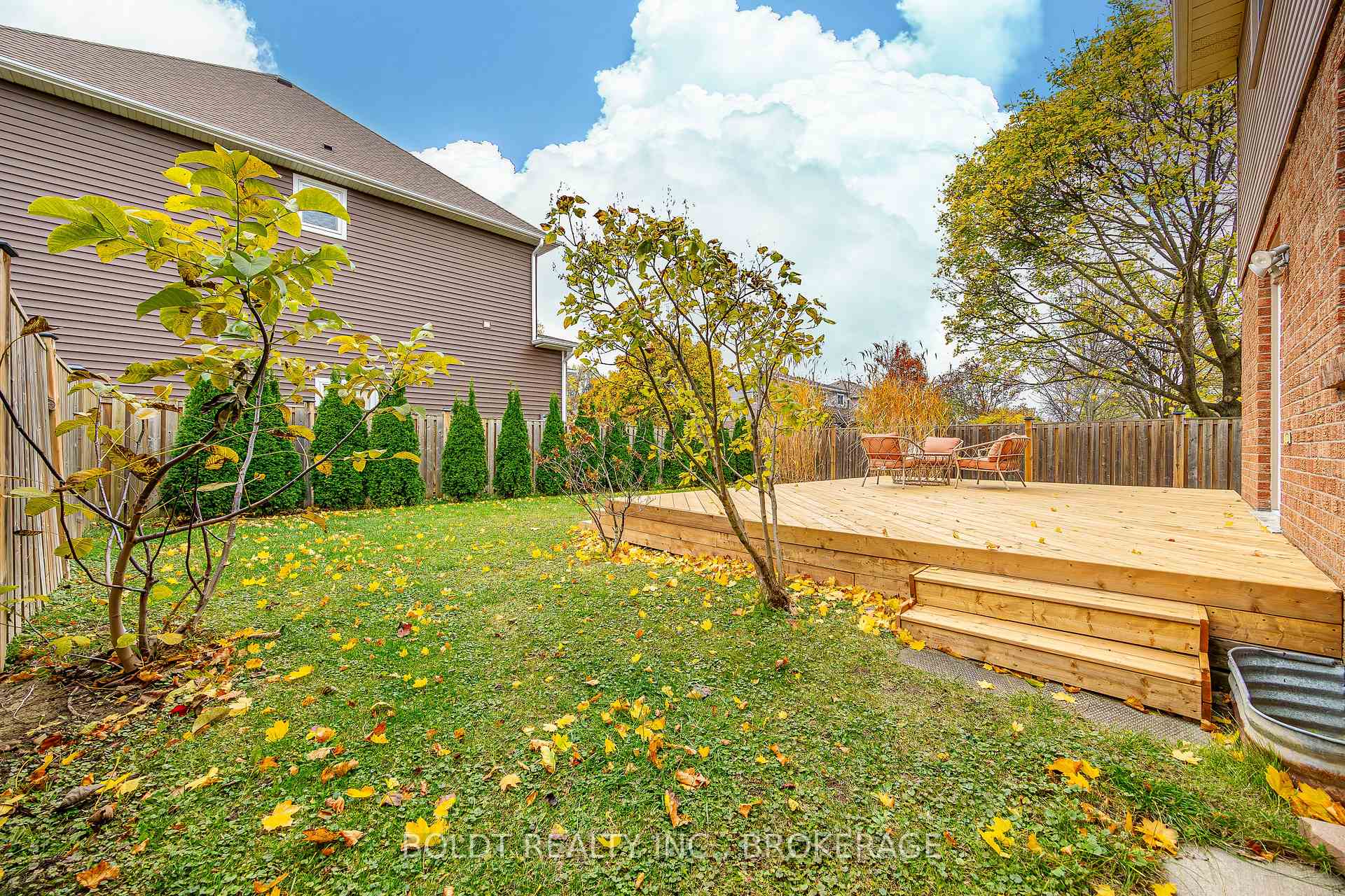 Photo 25 of 7 Elderwood Drive, St. Catharines, Grapeview — HOMEH