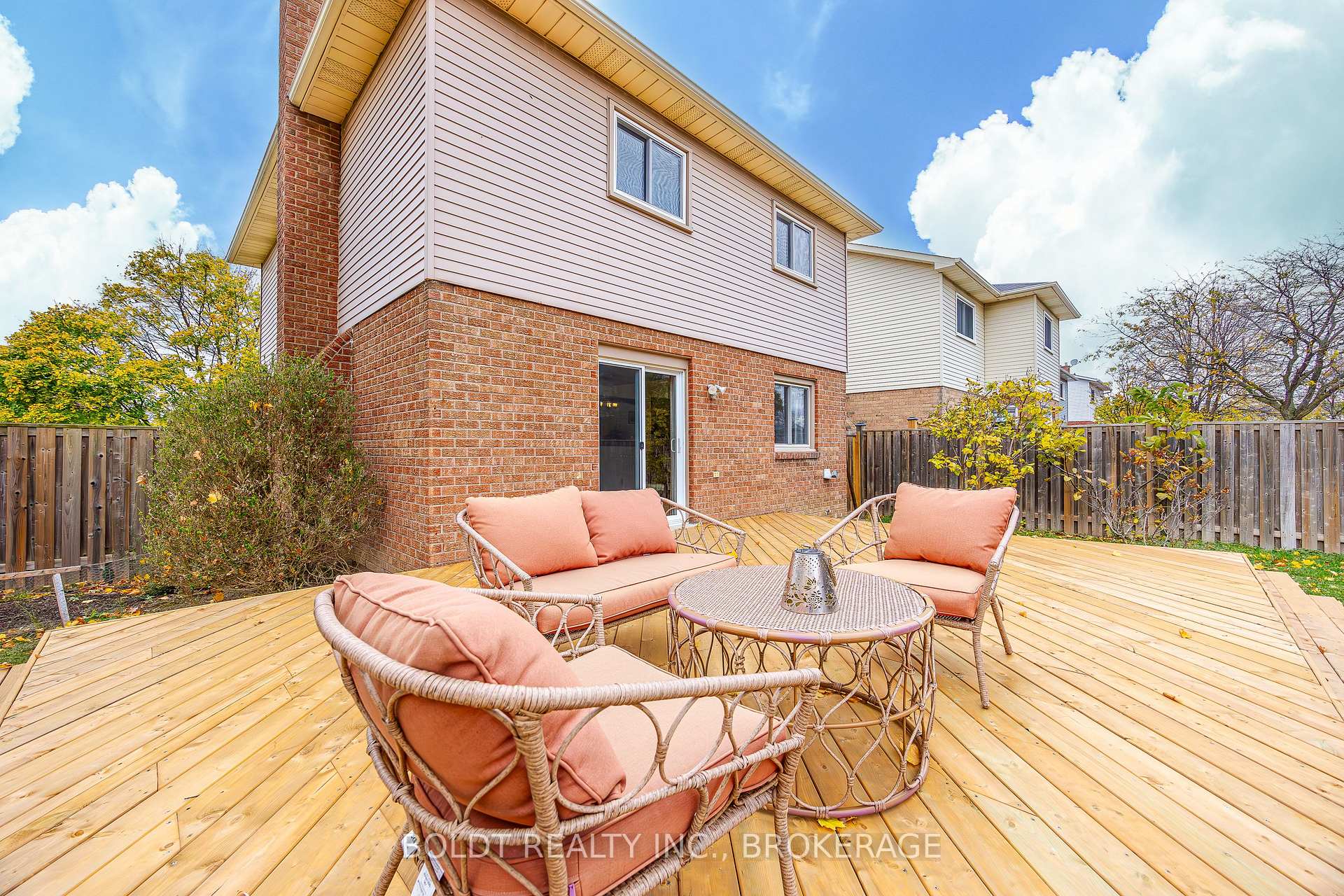 Photo 27 of 7 Elderwood Drive, St. Catharines, Grapeview — HOMEH