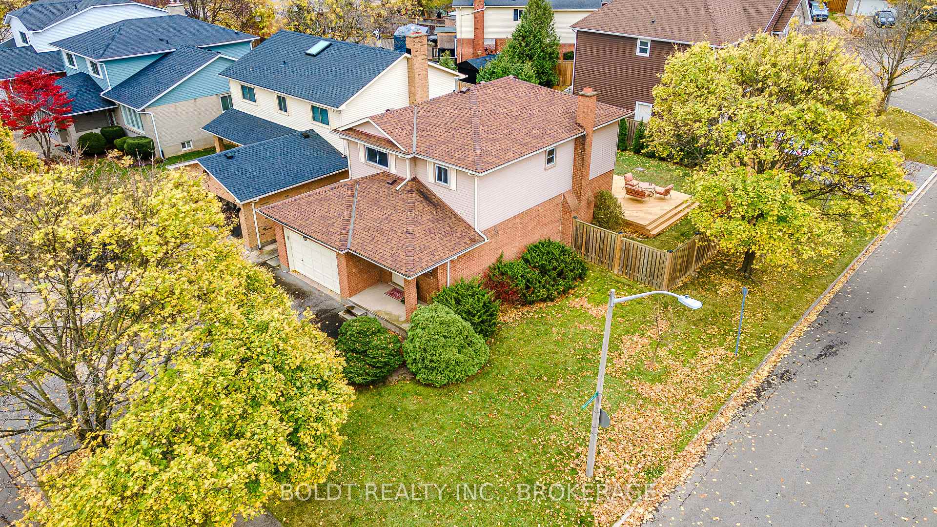 Photo 28 of 7 Elderwood Drive, St. Catharines, Grapeview — HOMEH