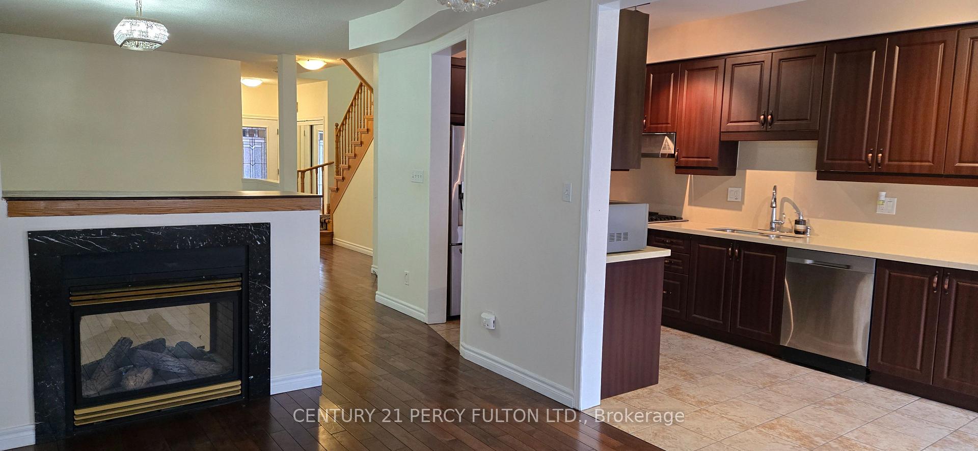 Photo 2 of 28 Marjoram Drive, Ajax, South East — HOMEH