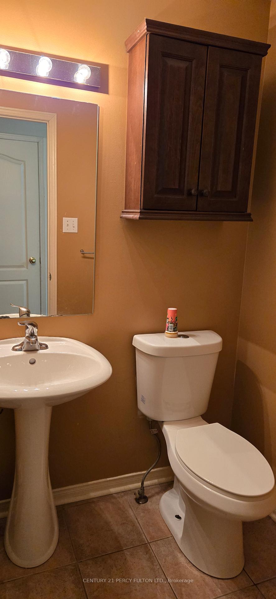 Photo 10 of 28 Marjoram Drive, Ajax, South East — HOMEH
