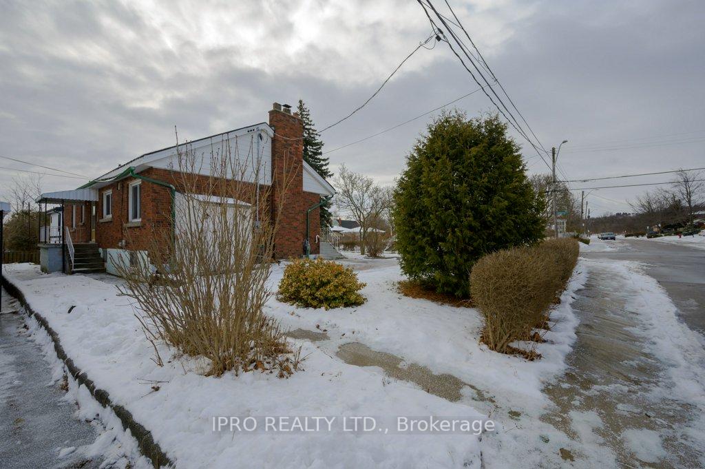Photo 3 of 41 Dumbarton Avenue, Hamilton, Rosedale — HOMEH