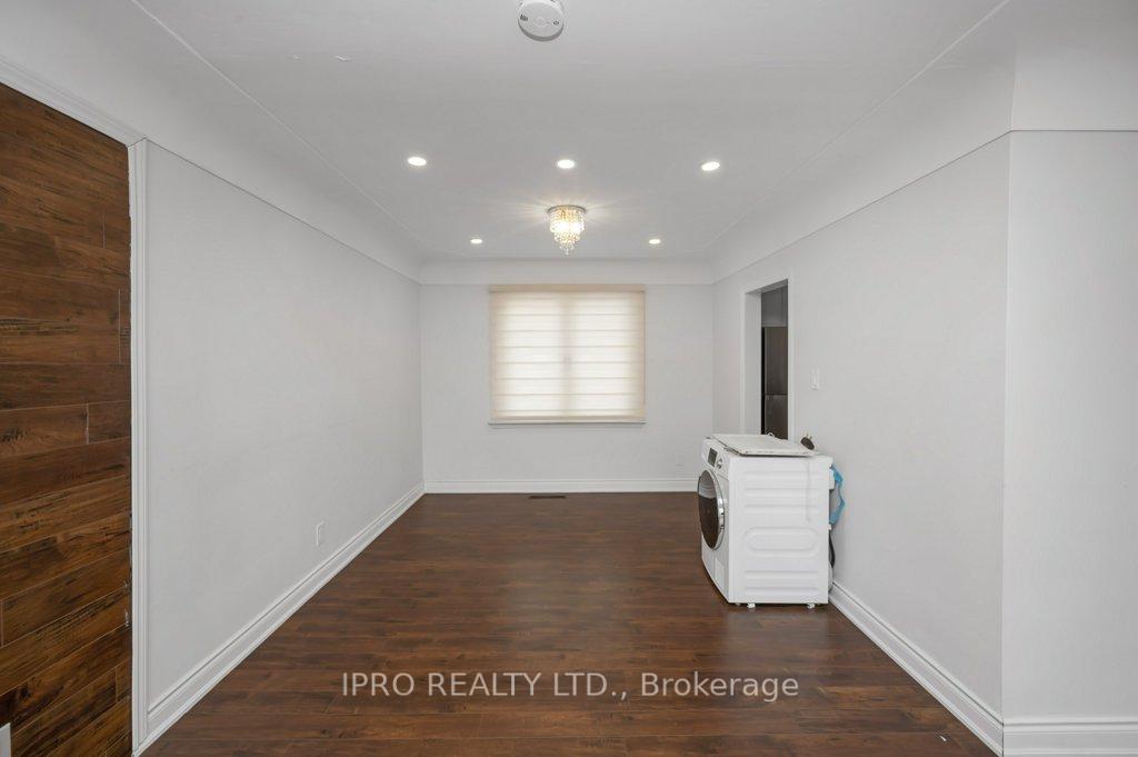 Photo 11 of 41 Dumbarton Avenue, Hamilton, Rosedale — HOMEH
