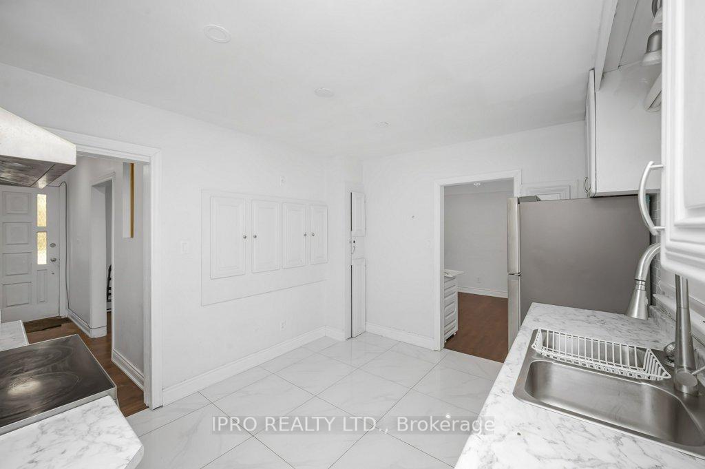 Photo 13 of 41 Dumbarton Avenue, Hamilton, Rosedale — HOMEH