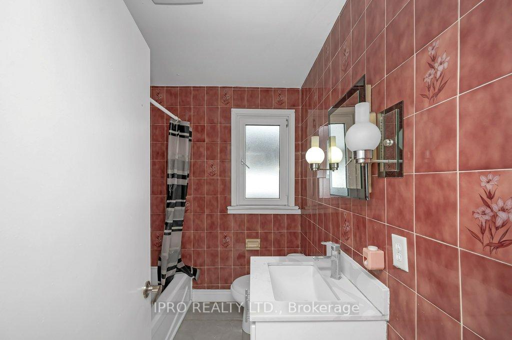Photo 20 of 41 Dumbarton Avenue, Hamilton, Rosedale — HOMEH