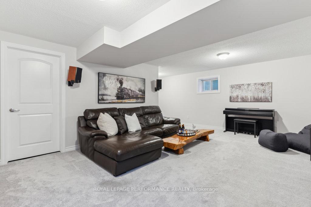 Photo 75 of 114 Equitation Circle, Ottawa, Goulbourn Twp From Franktown Rd/South To Rideau — HOMEH