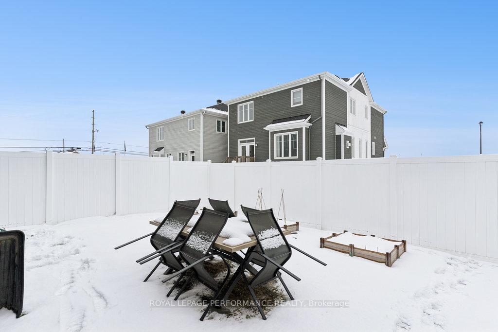 Photo 80 of 114 Equitation Circle, Ottawa, Goulbourn Twp From Franktown Rd/South To Rideau — HOMEH