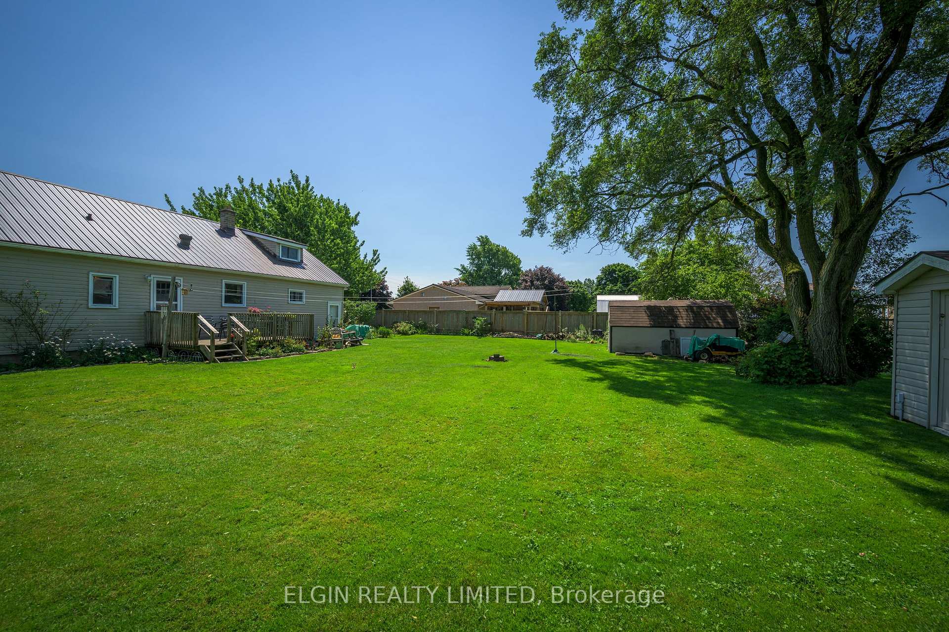Photo 3 of 11209 Imperial Road, Malahide, Rural Malahide — HOMEH