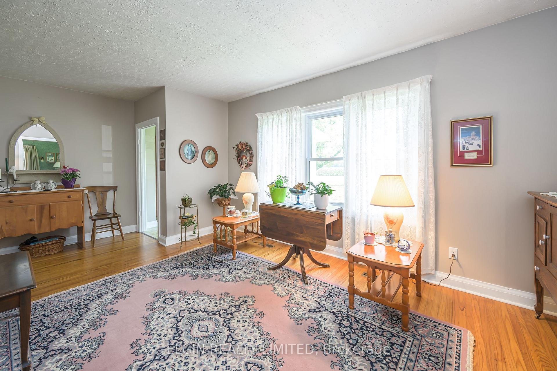 Photo 13 of 11209 Imperial Road, Malahide, Rural Malahide — HOMEH