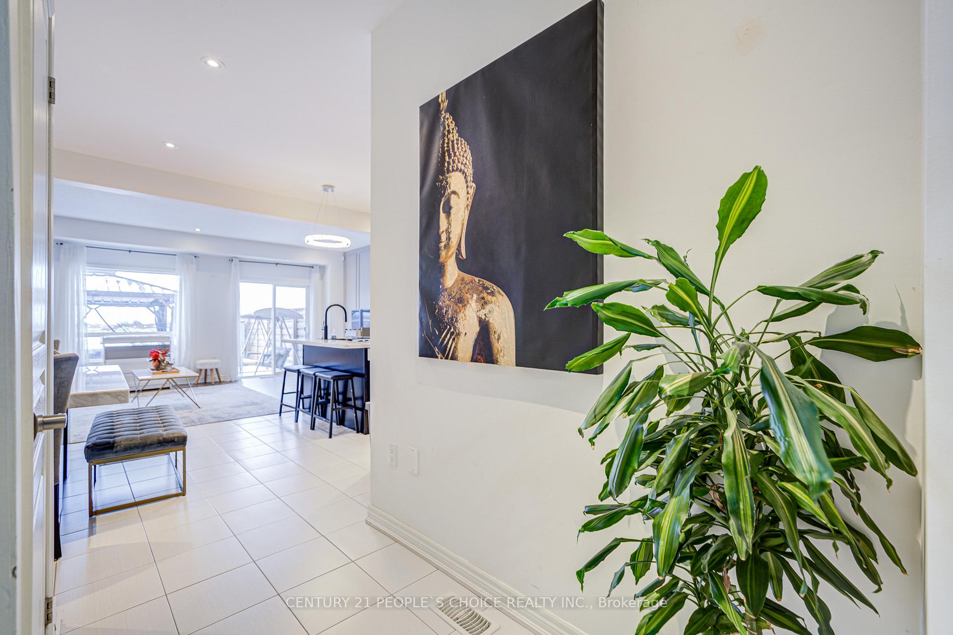 Photo 4 of 40 Bradbury Road, Hamilton, Stoney Creek Mountain — HOMEH
