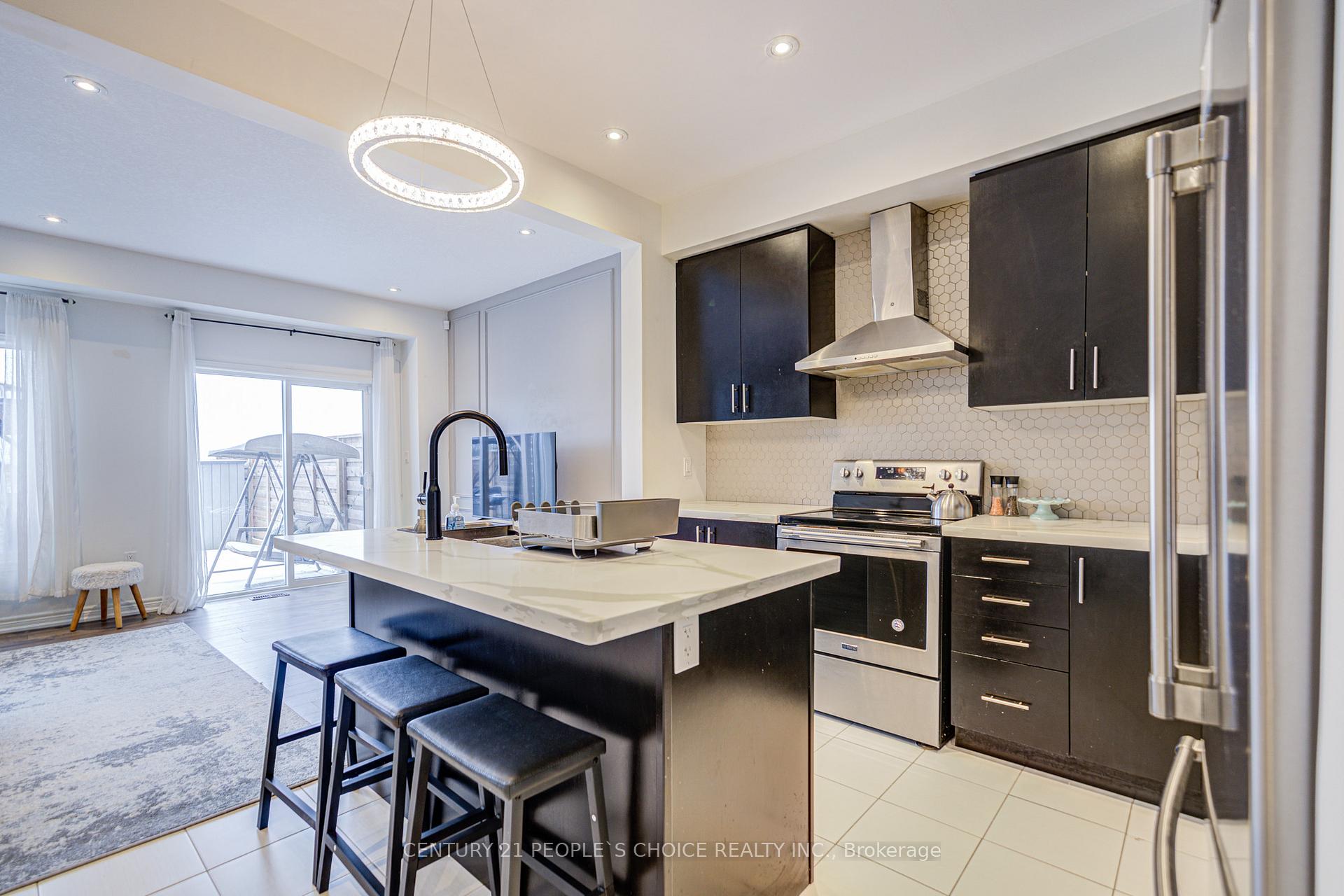 Photo 7 of 40 Bradbury Road, Hamilton, Stoney Creek Mountain — HOMEH
