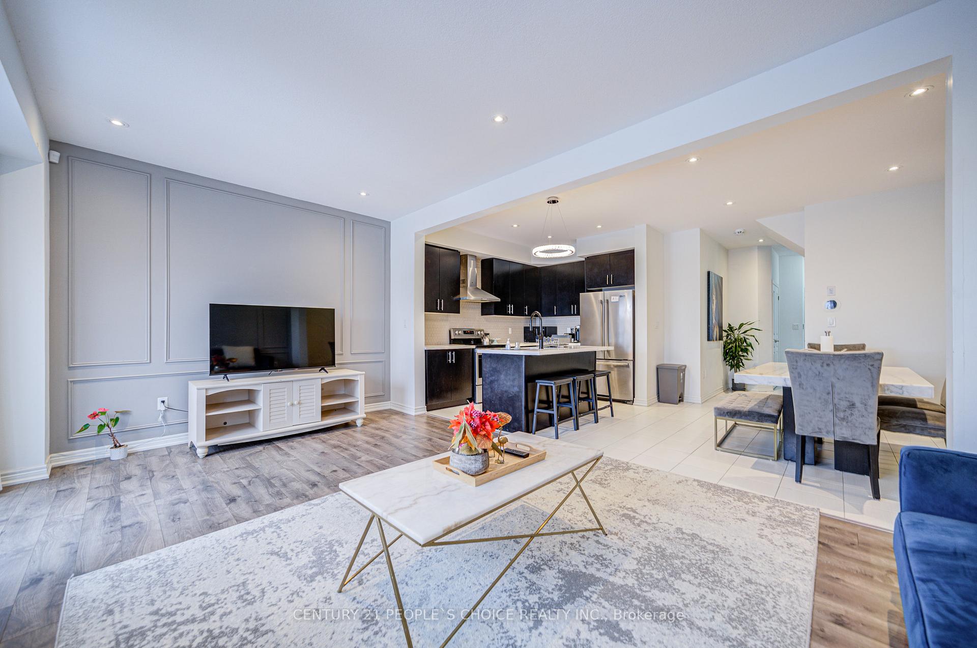 Photo 12 of 40 Bradbury Road, Hamilton, Stoney Creek Mountain — HOMEH