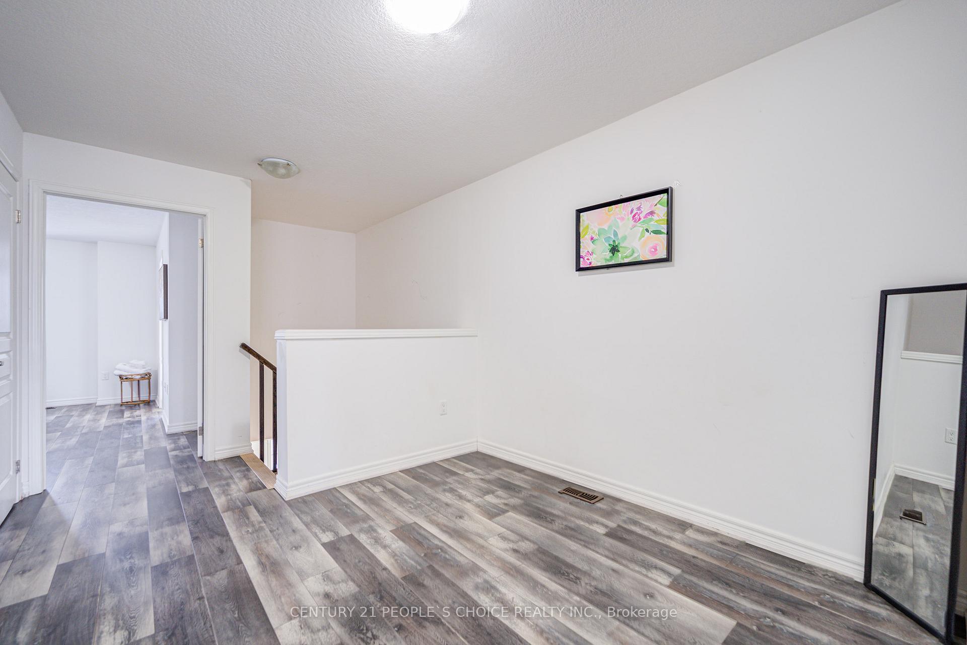Photo 20 of 40 Bradbury Road, Hamilton, Stoney Creek Mountain — HOMEH