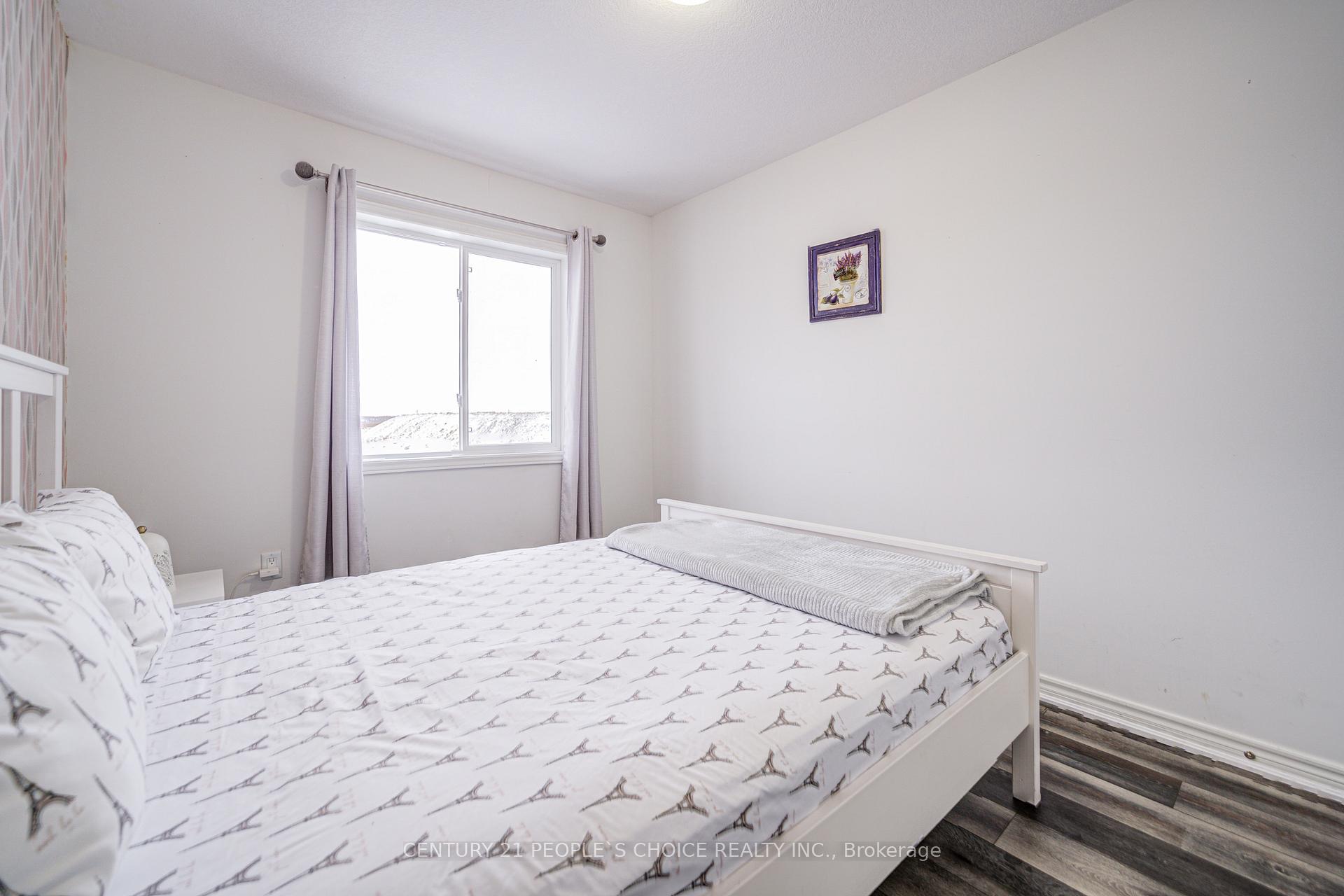 Photo 32 of 40 Bradbury Road, Hamilton, Stoney Creek Mountain — HOMEH