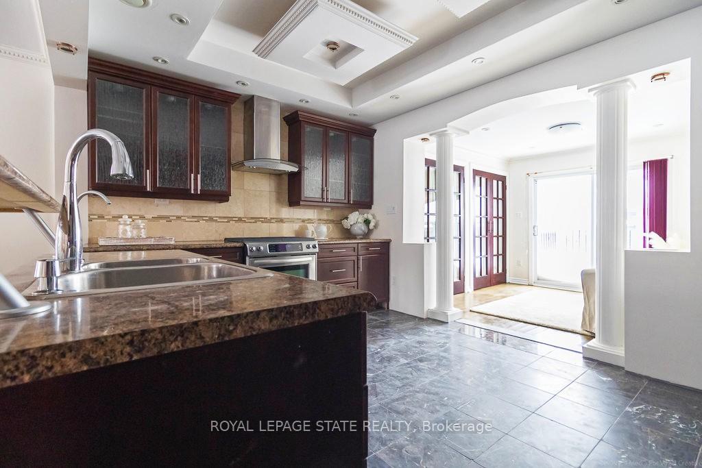 Photo 11 of 387 King William Street, Hamilton, Landsdale — HOMEH