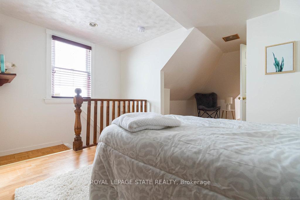 Photo 32 of 387 King William Street, Hamilton, Landsdale — HOMEH