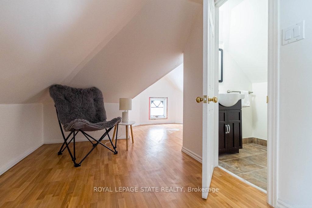 Photo 35 of 387 King William Street, Hamilton, Landsdale — HOMEH