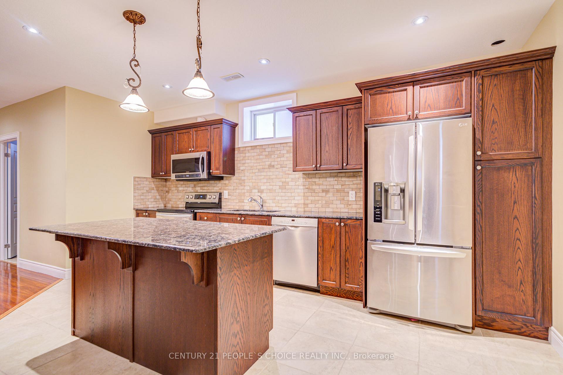 Photo 31 of 12 Pavel Place, Hamilton, Carpenter — HOMEH