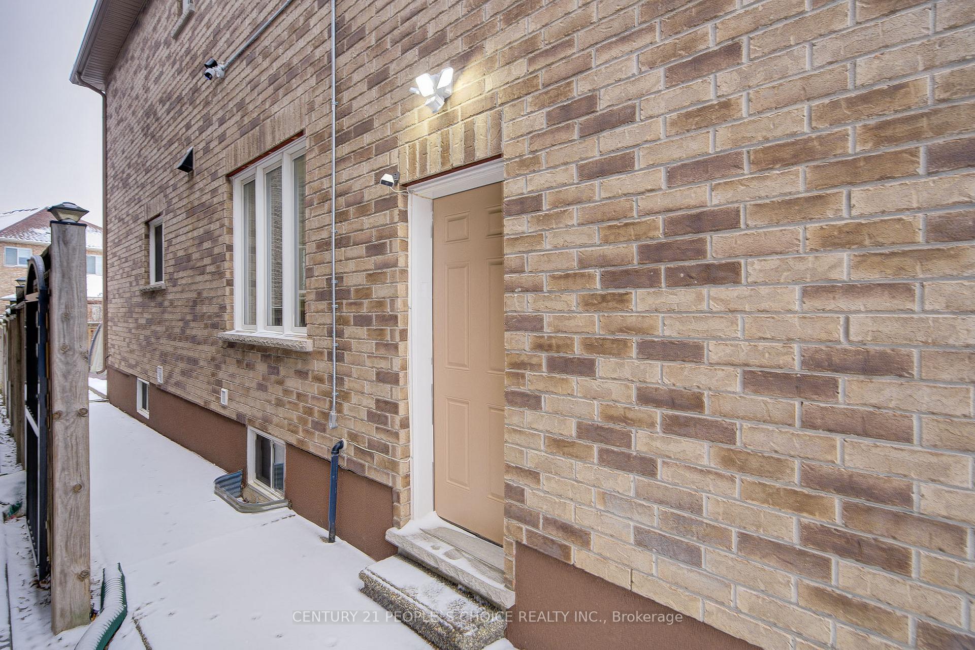 Photo 38 of 12 Pavel Place, Hamilton, Carpenter — HOMEH
