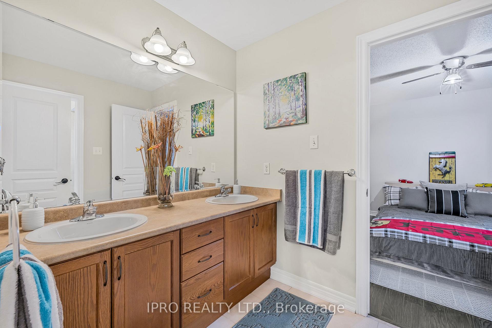 Photo 16 of 18 Lynnvalley Crescent, Brampton, Bram East — HOMEH