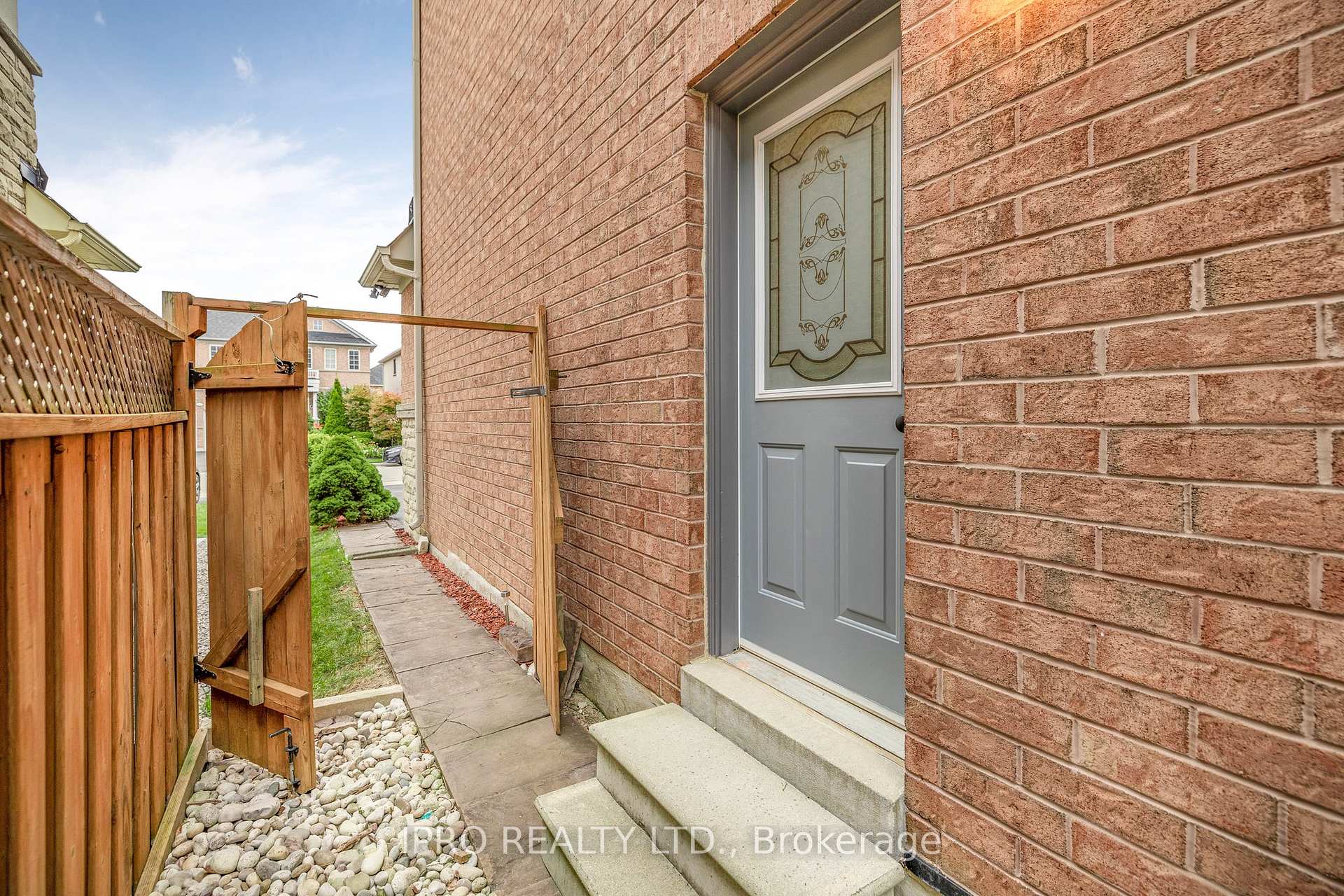 Photo 33 of 18 Lynnvalley Crescent, Brampton, Bram East — HOMEH