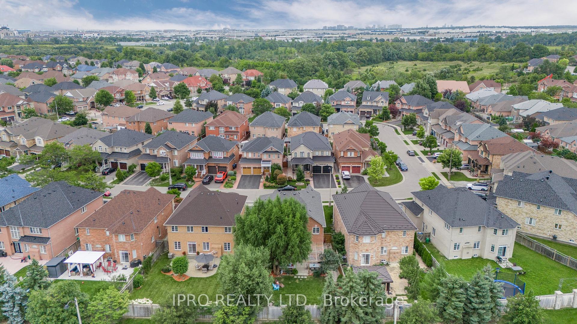 Photo 39 of 18 Lynnvalley Crescent, Brampton, Bram East — HOMEH