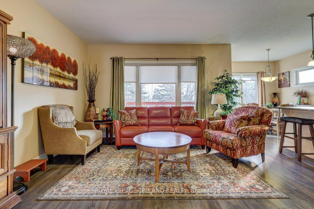 Photo 5 of 23 Hedges Court, St. Thomas — HOMEH
