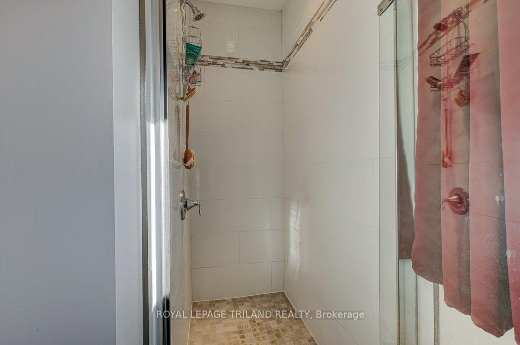 Photo 15 of 23 Hedges Court, St. Thomas — HOMEH