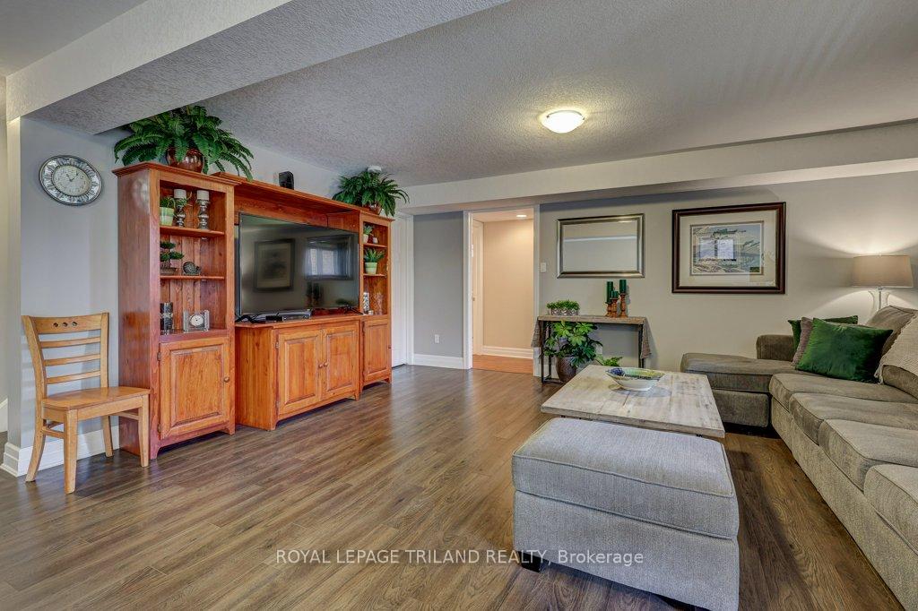 Photo 20 of 23 Hedges Court, St. Thomas — HOMEH