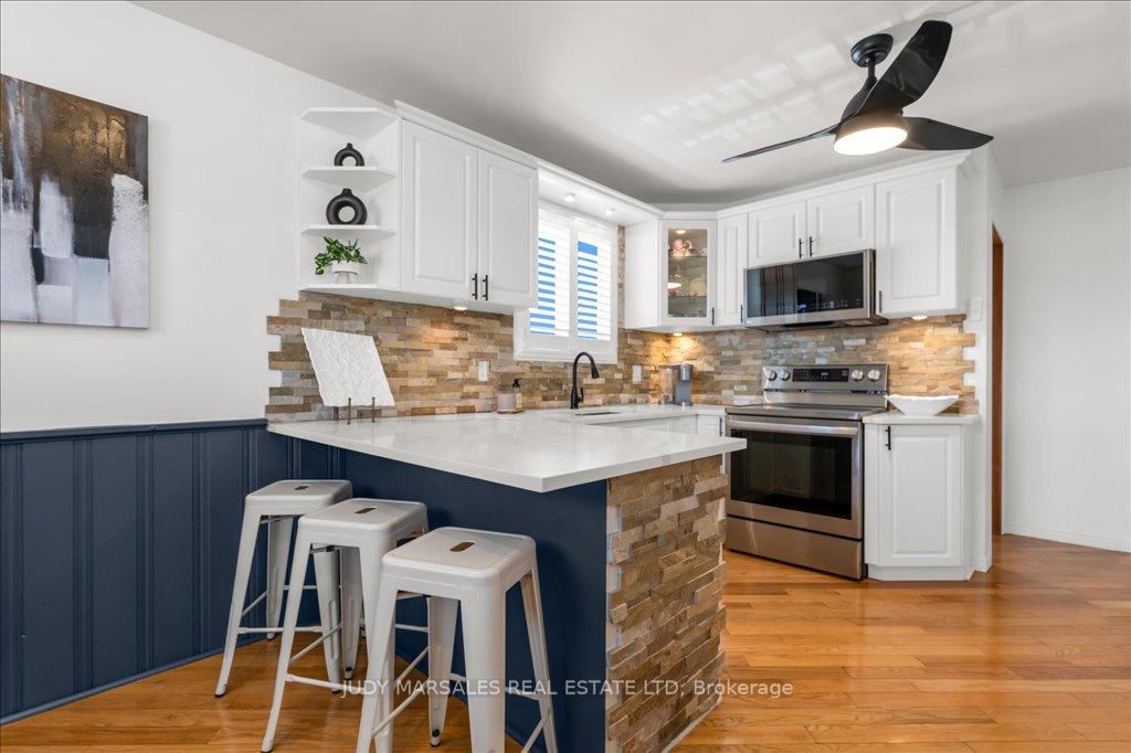 Photo 10 of 40 Odessa Street, Hamilton, Stoney Creek Mountain — HOMEH
