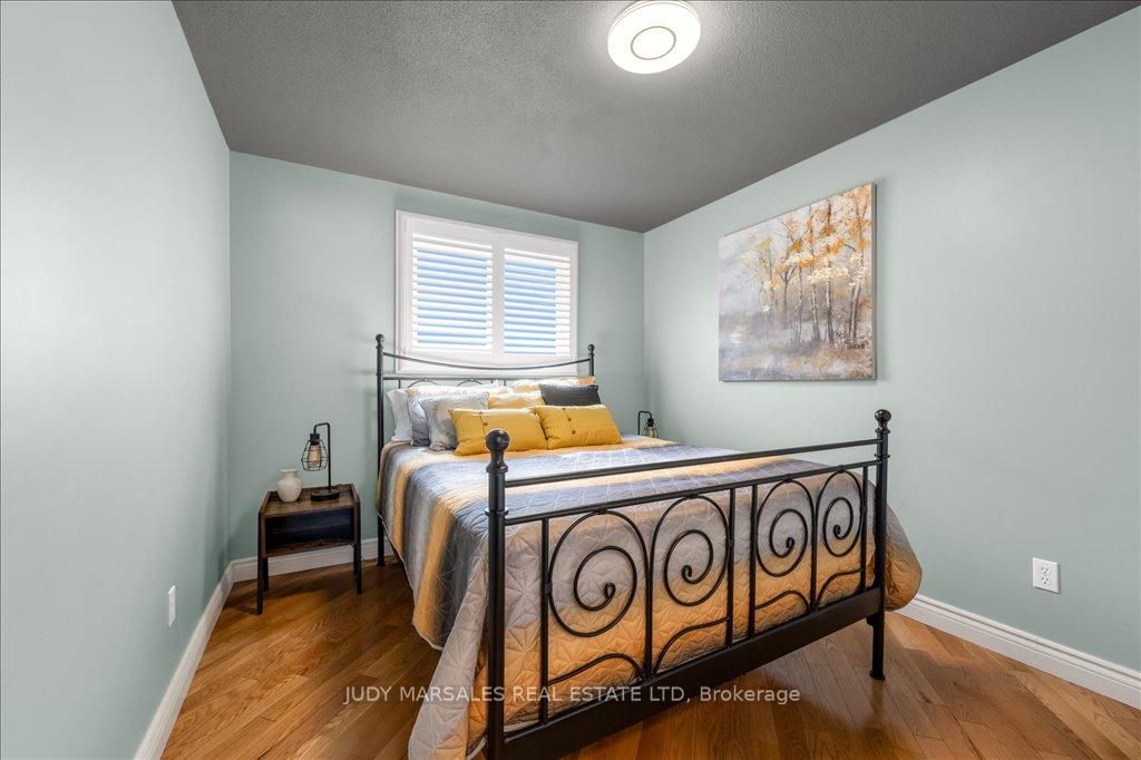 Photo 15 of 40 Odessa Street, Hamilton, Stoney Creek Mountain — HOMEH
