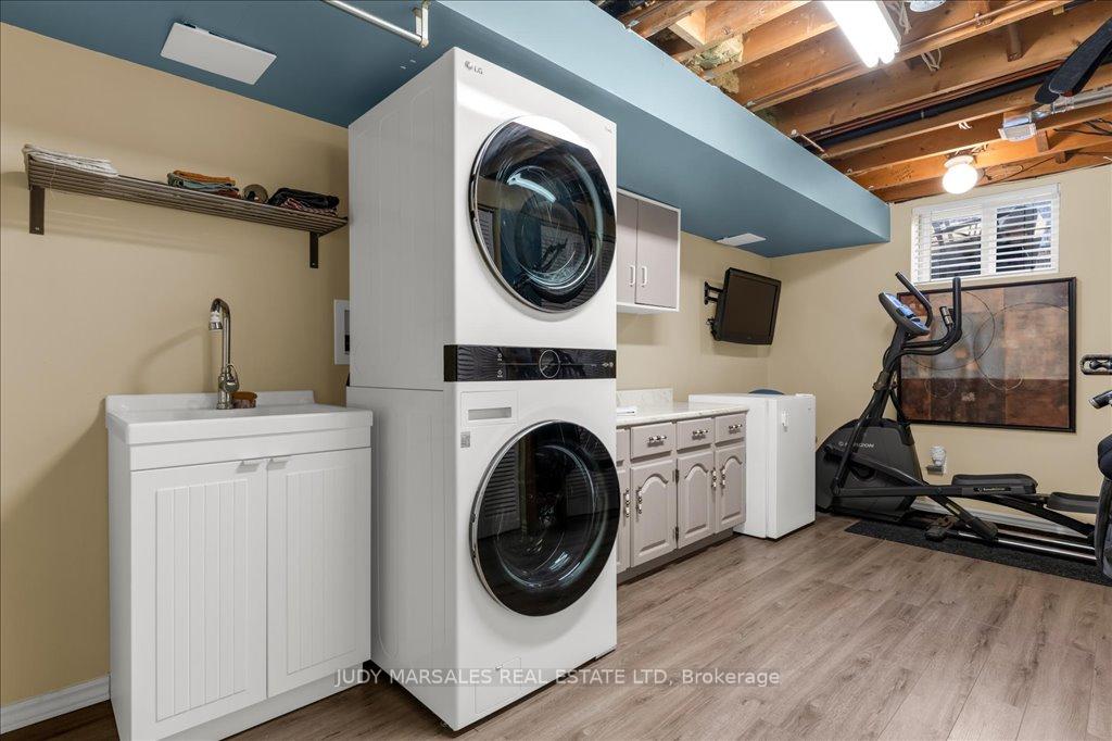 Photo 26 of 40 Odessa Street, Hamilton, Stoney Creek Mountain — HOMEH