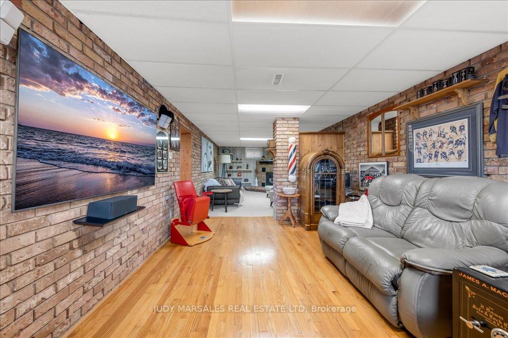 Photo 33 of 40 Odessa Street, Hamilton, Stoney Creek Mountain — HOMEH