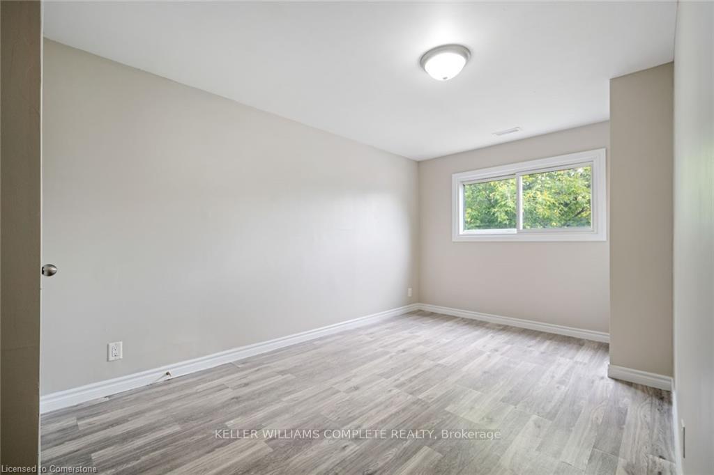 Photo 20 of 100 Park Row N, Hamilton, Crown Point — HOMEH