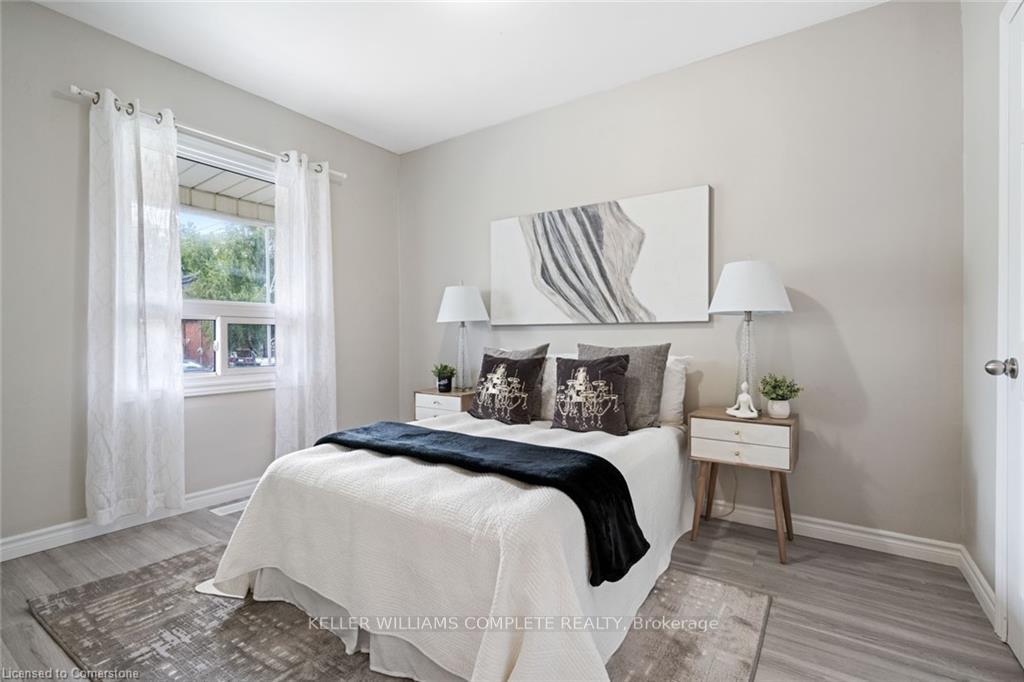 Photo 33 of 100 Park Row N, Hamilton, Crown Point — HOMEH