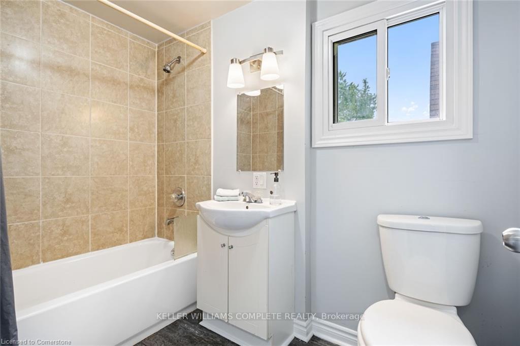 Photo 41 of 100 Park Row N, Hamilton, Crown Point — HOMEH
