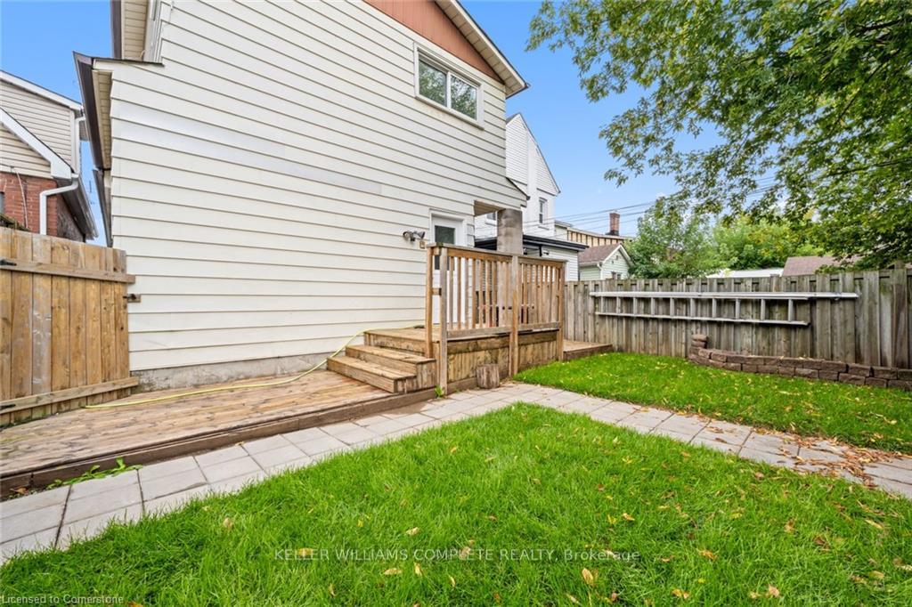 Photo 51 of 100 Park Row N, Hamilton, Crown Point — HOMEH