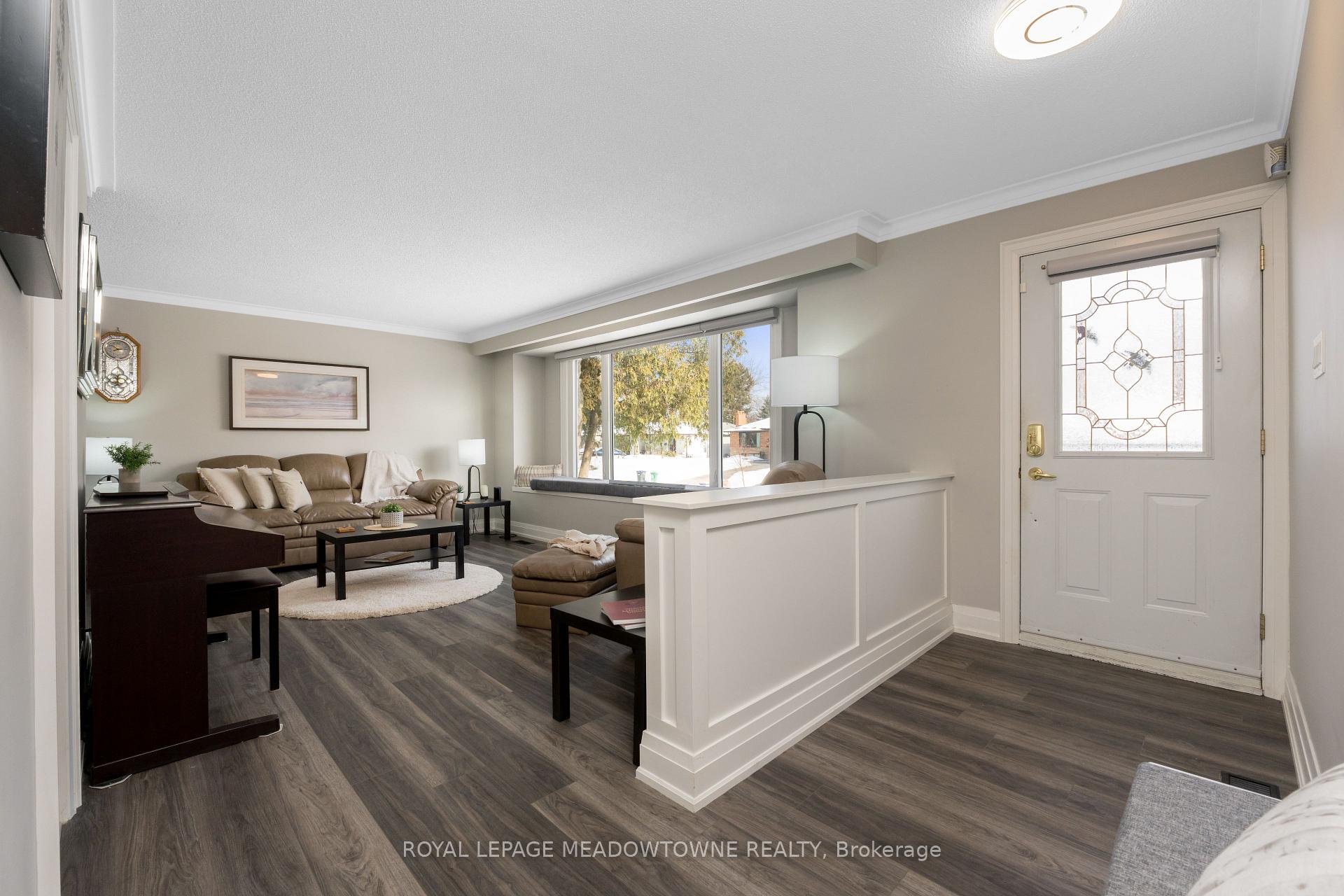 Photo 5 of 237 Elizabeth Street S, Brampton, Brampton South — HOMEH